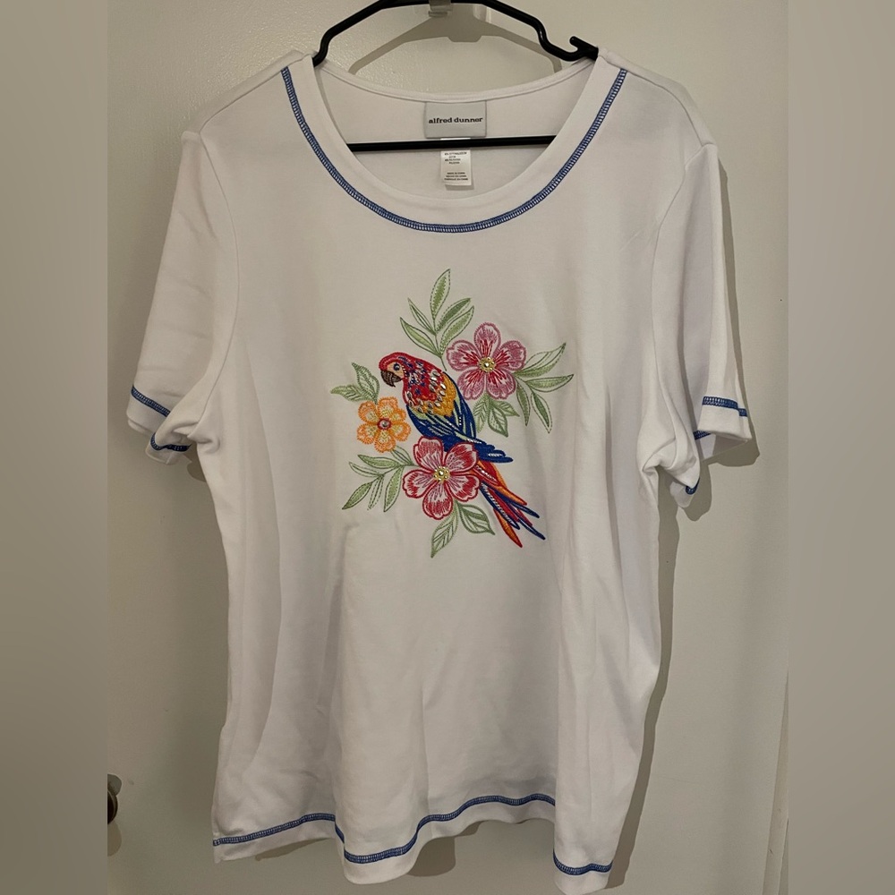 Alfred Dunner White Top with Blue Accents